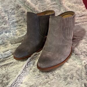 Steve Madden Grey Suede Mule/Booties
